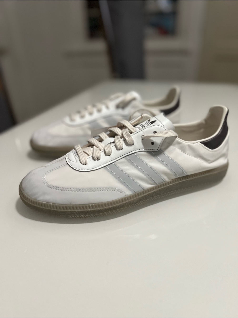 adidas Samba Decon Low-Top Sneakers with Gum Sole - Picture 2 of 7